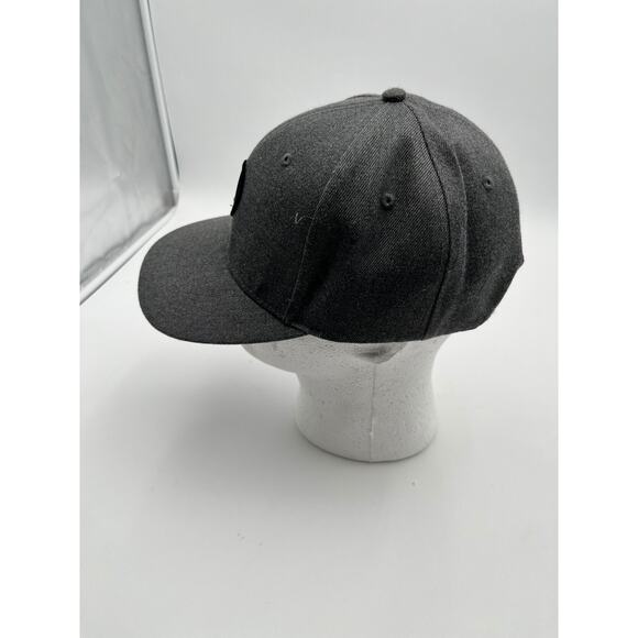 Volcom Quarter Snapback Hat Cap Gray good condition - Picture 5 of 7